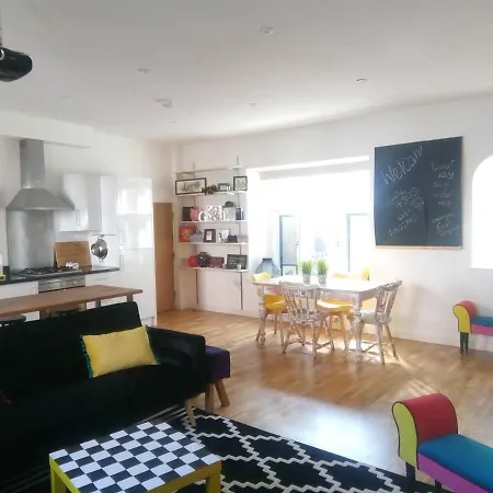 Flat 7 - Stunning Two Bed Open Plan City Center Flat *