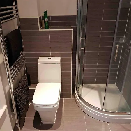 Апартаменти Flat 7 - Stunning Two Bed Open Plan City Center Flat