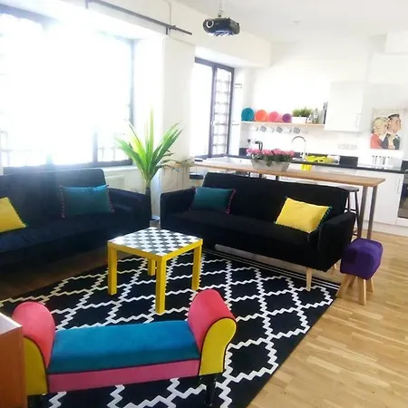 Flat 7 - Stunning Two Bed Open Plan City Center Flat