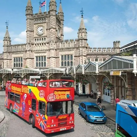 Flat 7 - Stunning Two Bed Open Plan City Center Flat *